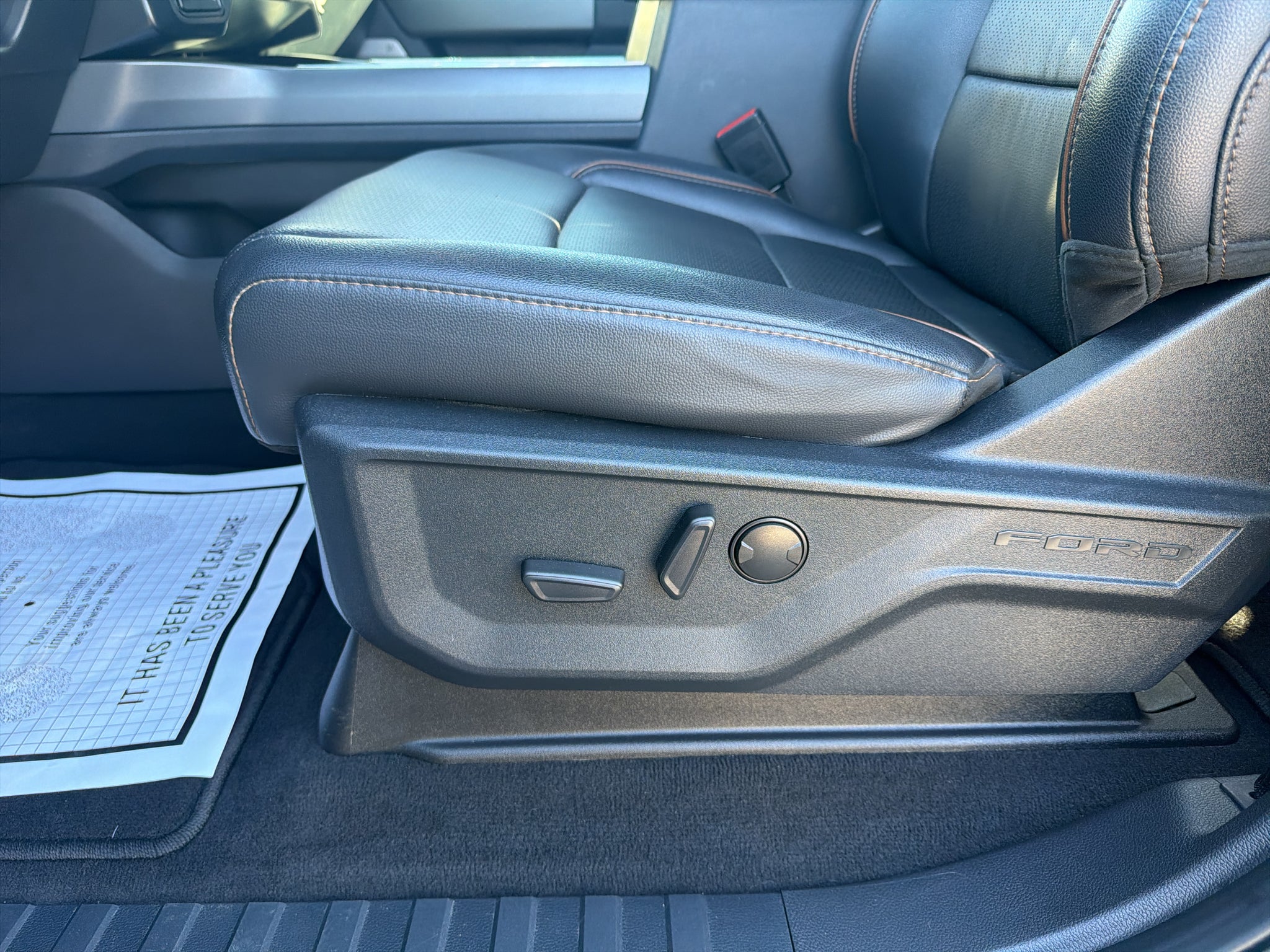 2025 Ford F-350 LARIAT