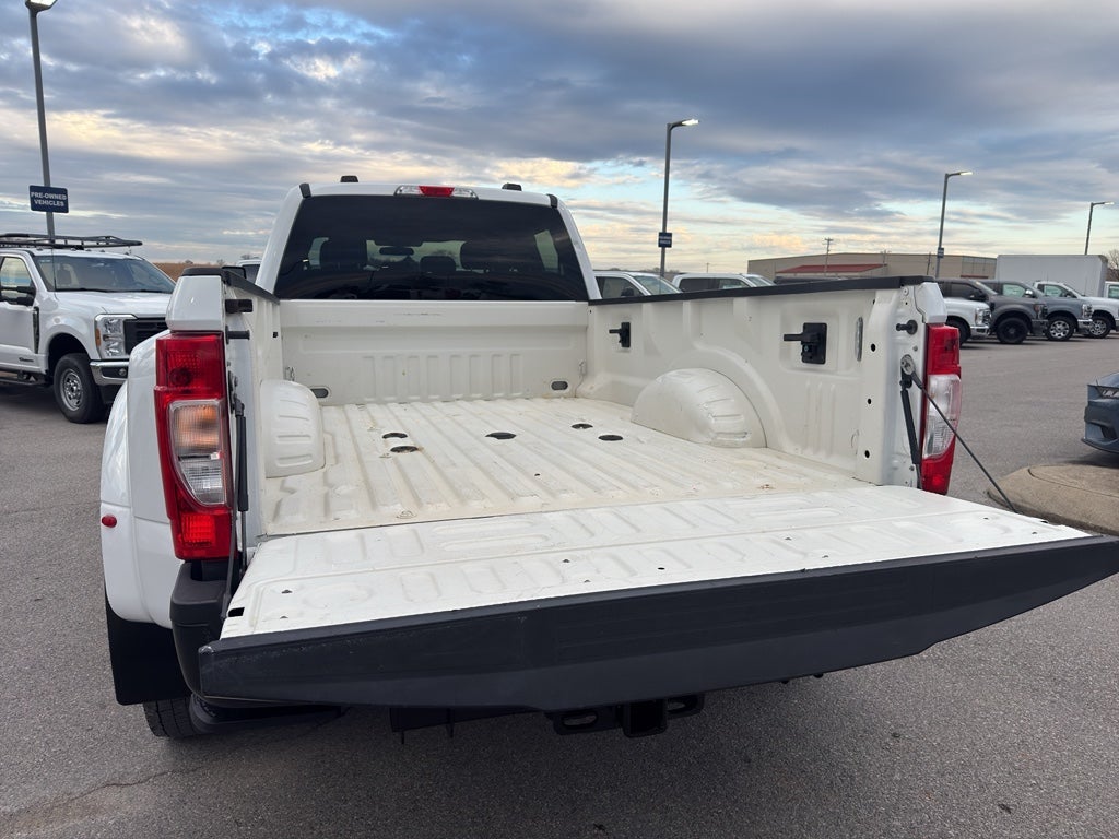 2022 Ford Super Duty F-450 DRW XL