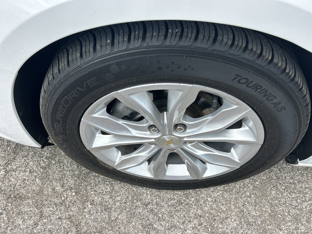 2022 Chevrolet Malibu FWD LT