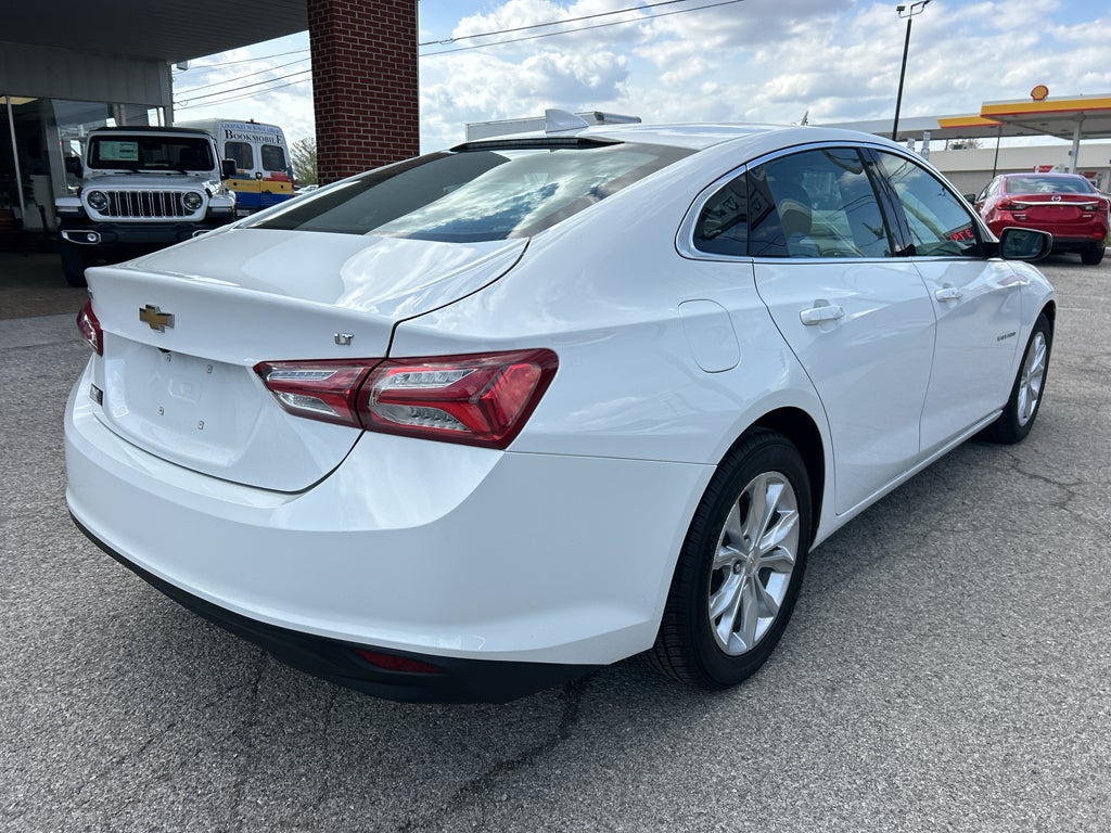 2022 Chevrolet Malibu FWD LT
