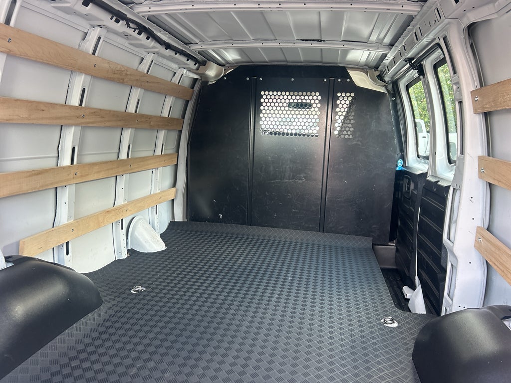 2025 Chevrolet Express Cargo RWD 2500 Regular Wheelbase WT