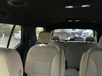 2022 Chevrolet Traverse FWD LT Cloth