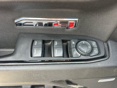 2023 GMC Sierra AT4