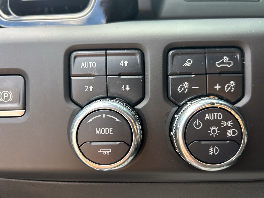 2023 GMC Sierra AT4