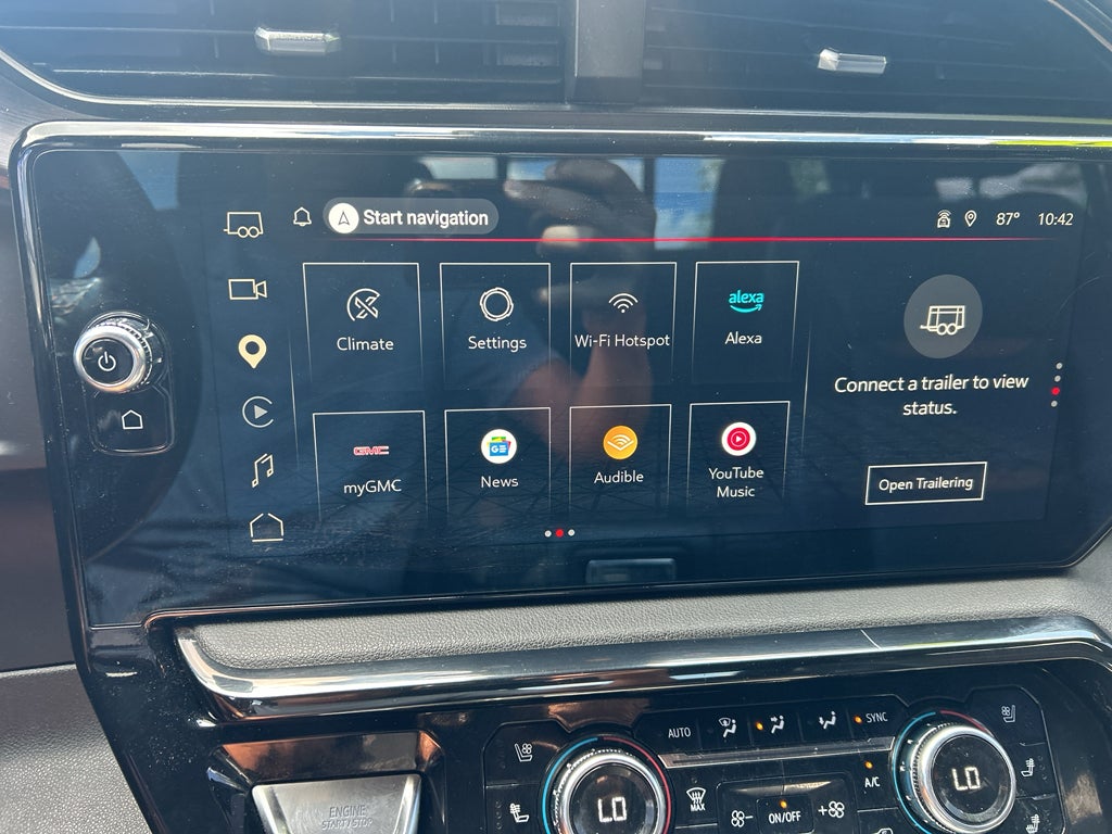 2023 GMC Sierra AT4