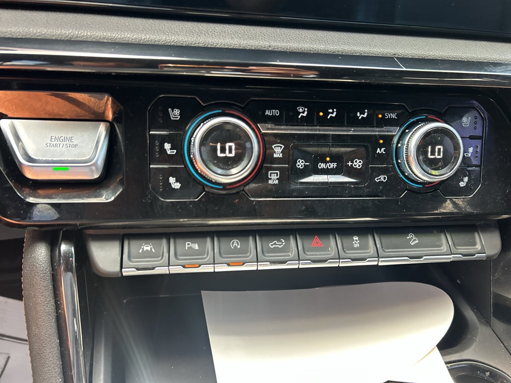 2023 GMC Sierra AT4