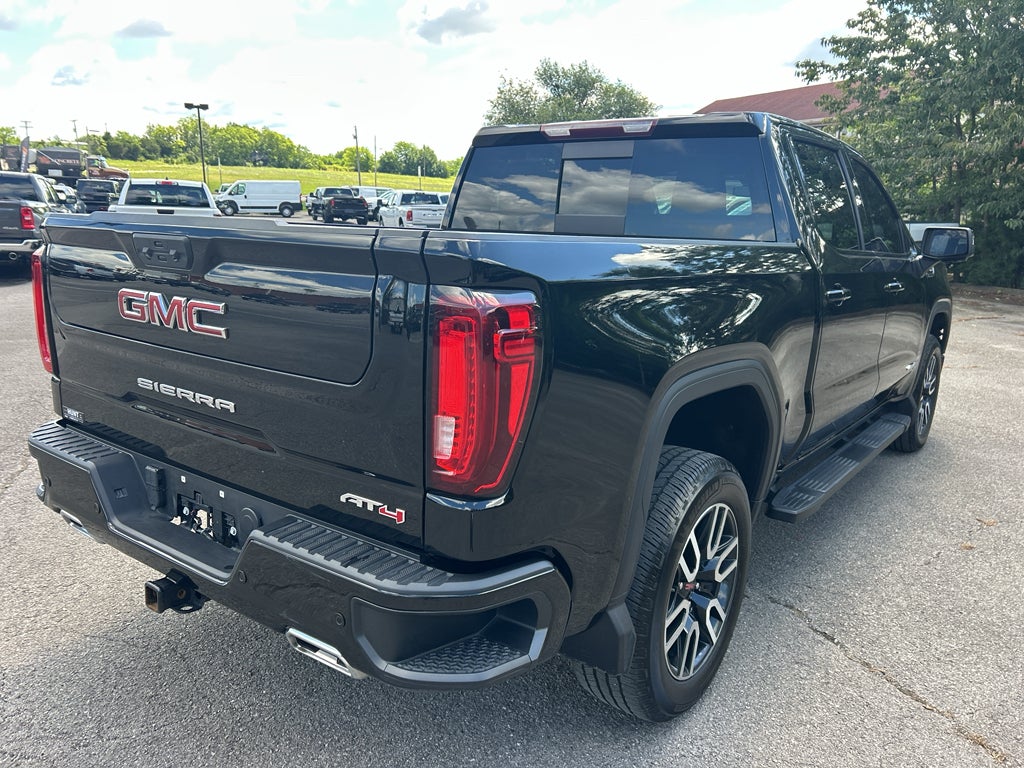 2023 GMC Sierra AT4