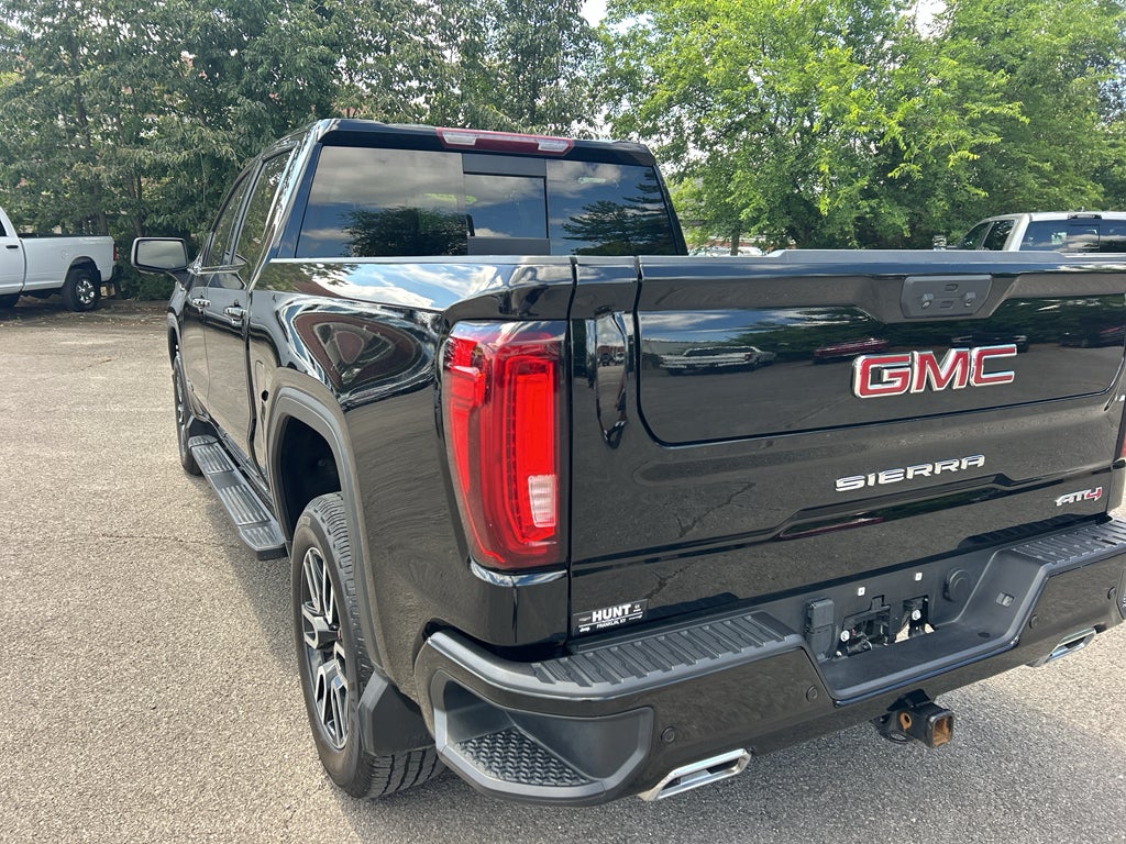 2023 GMC Sierra AT4