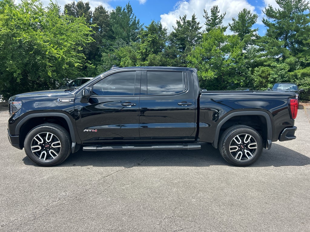 2023 GMC Sierra AT4
