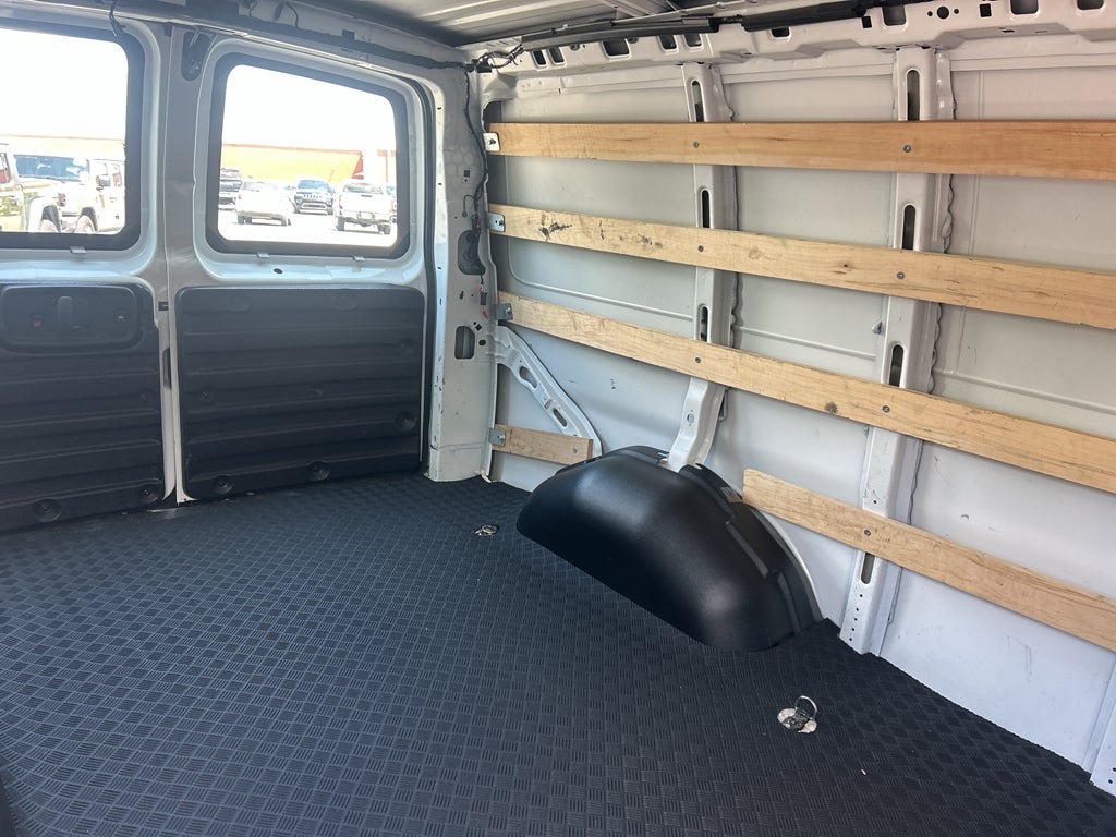 2025 GMC Savana Cargo RWD 2500 Regular Wheelbase Work Van