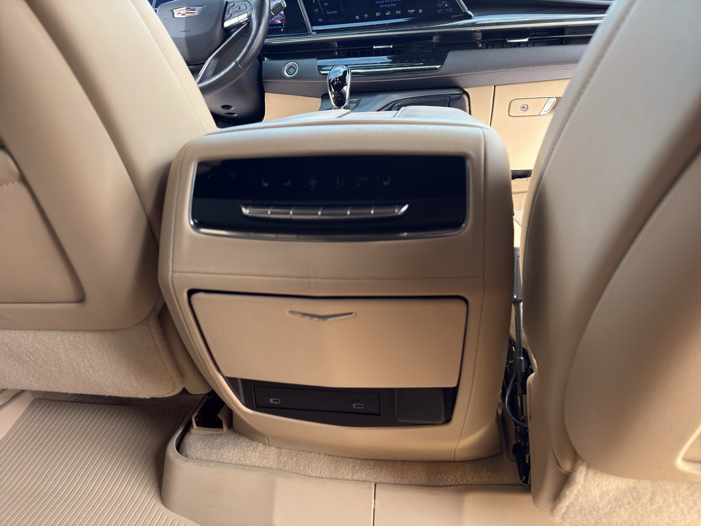 2022 Cadillac Escalade ESV Premium Luxury