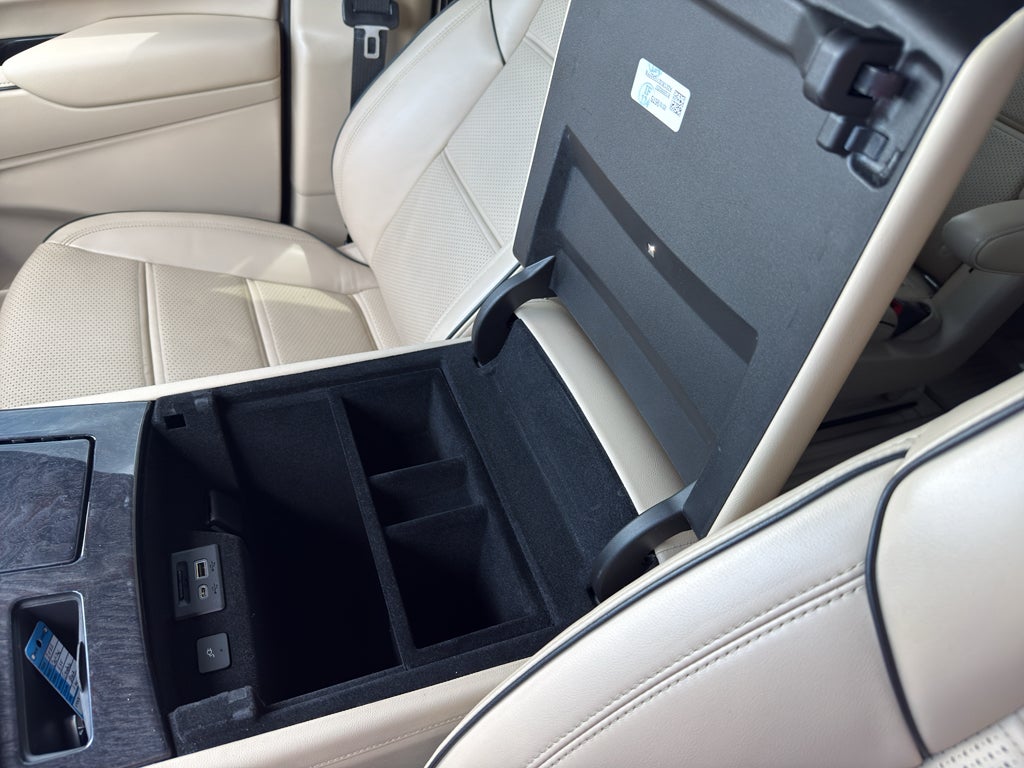 2022 Cadillac Escalade ESV Premium Luxury