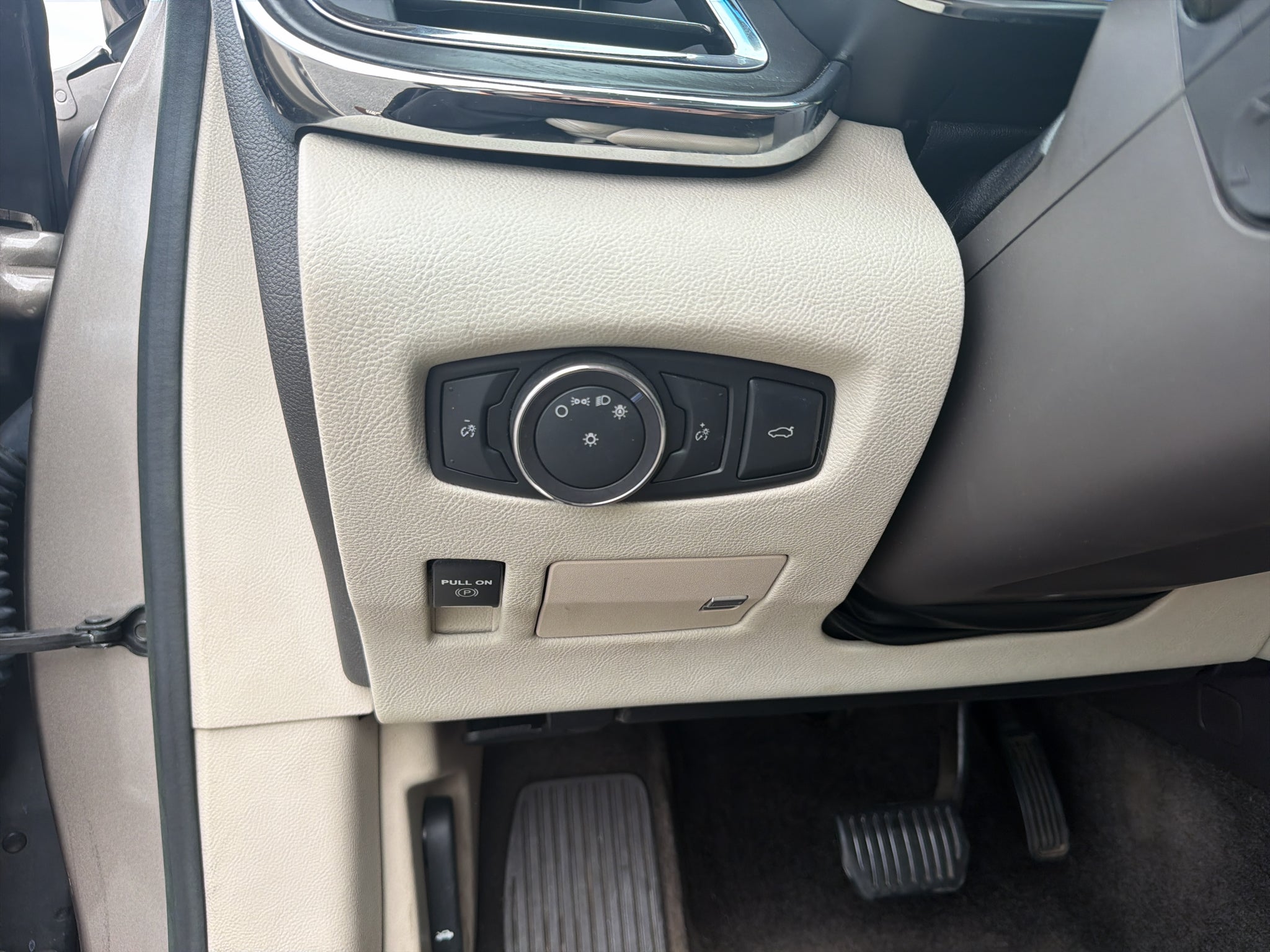 2018 Lincoln Continental Select