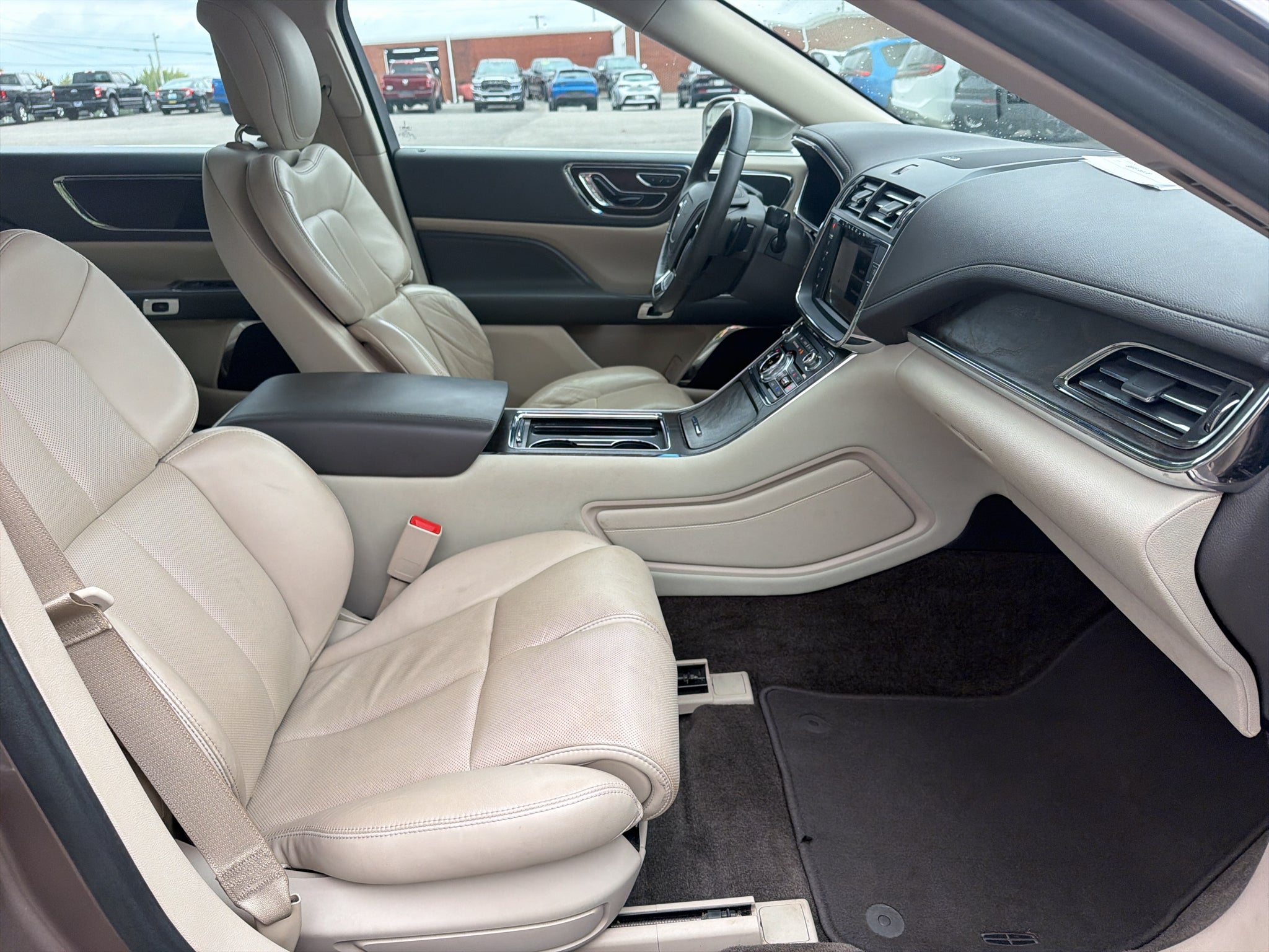 2018 Lincoln Continental Select