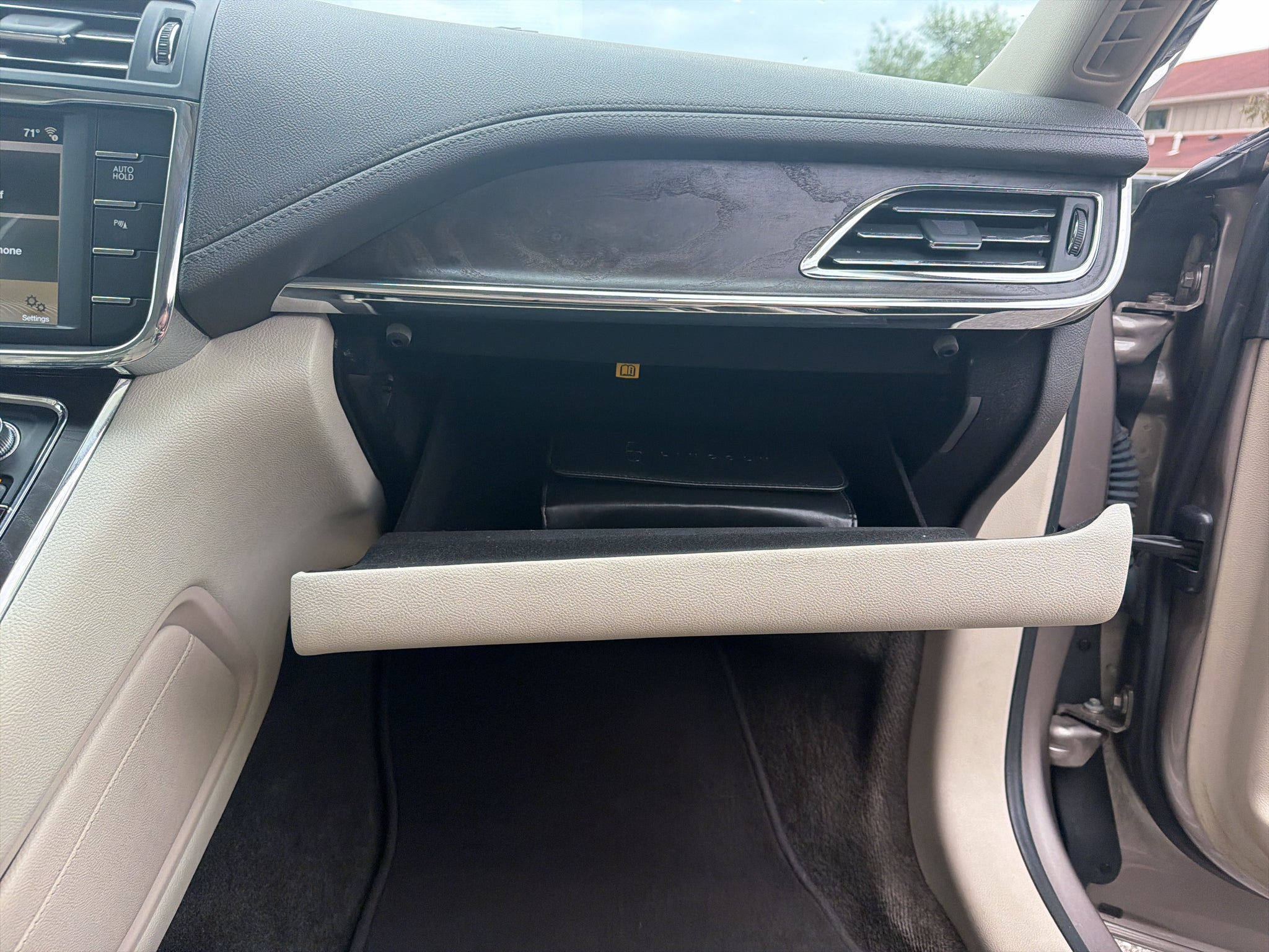2018 Lincoln Continental Select