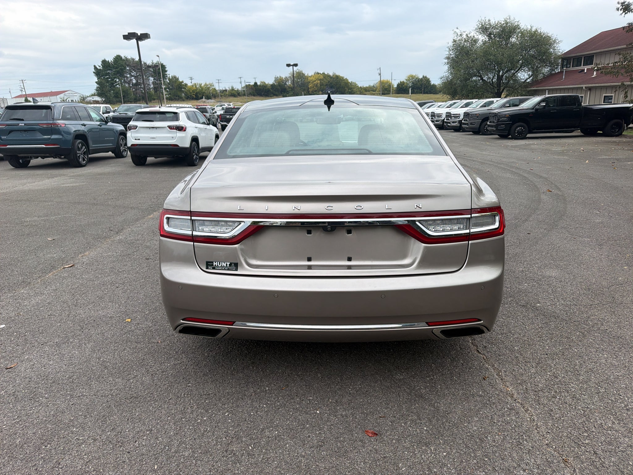 2018 Lincoln Continental Select