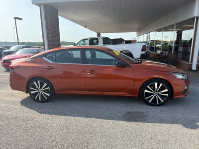 2020 Nissan Altima SR FWD