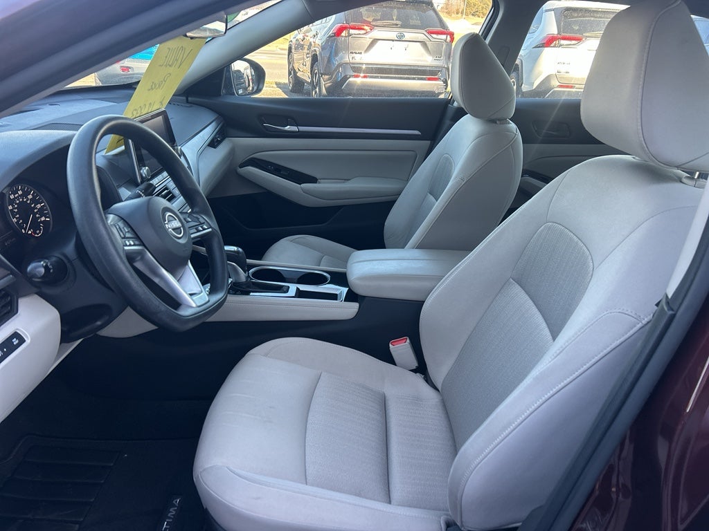 2023 Nissan Altima SV FWD