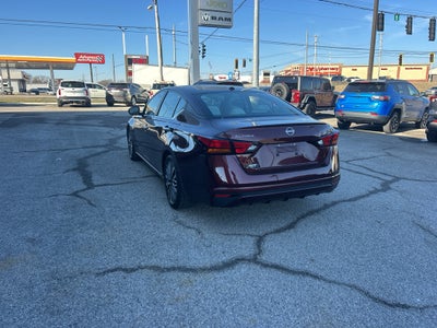 2023 Nissan Altima SV FWD