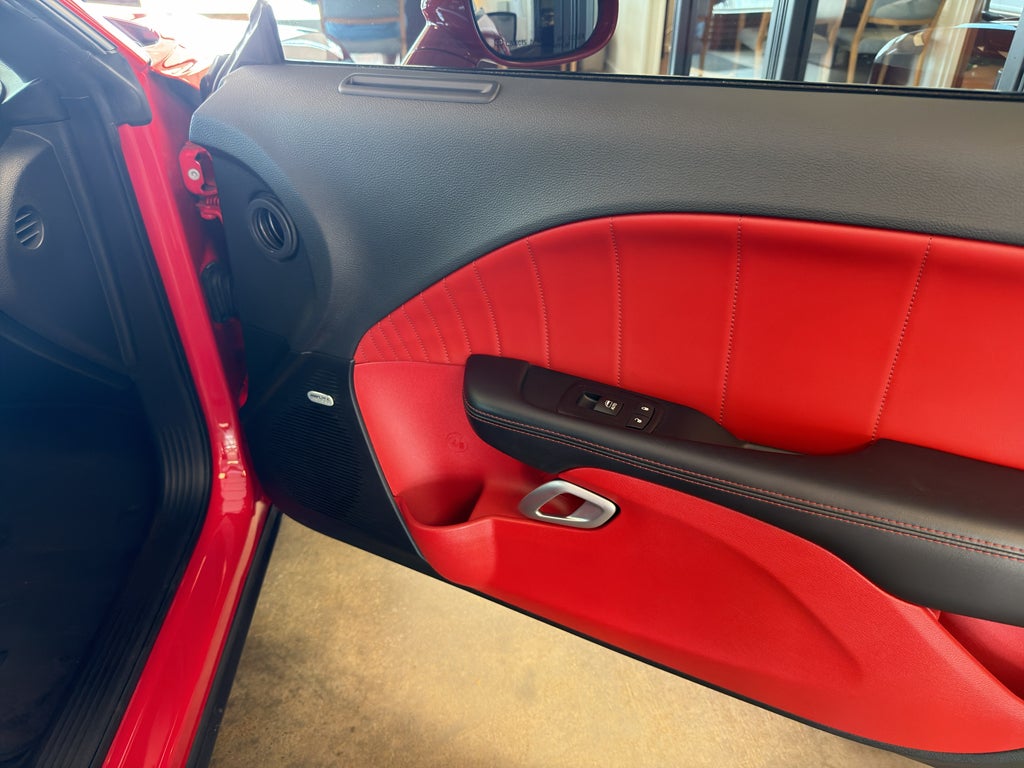 2015 Dodge Challenger R/T Plus Shaker