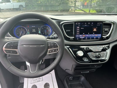 2027 Chrysler Pacifica PACIFICA SELECT