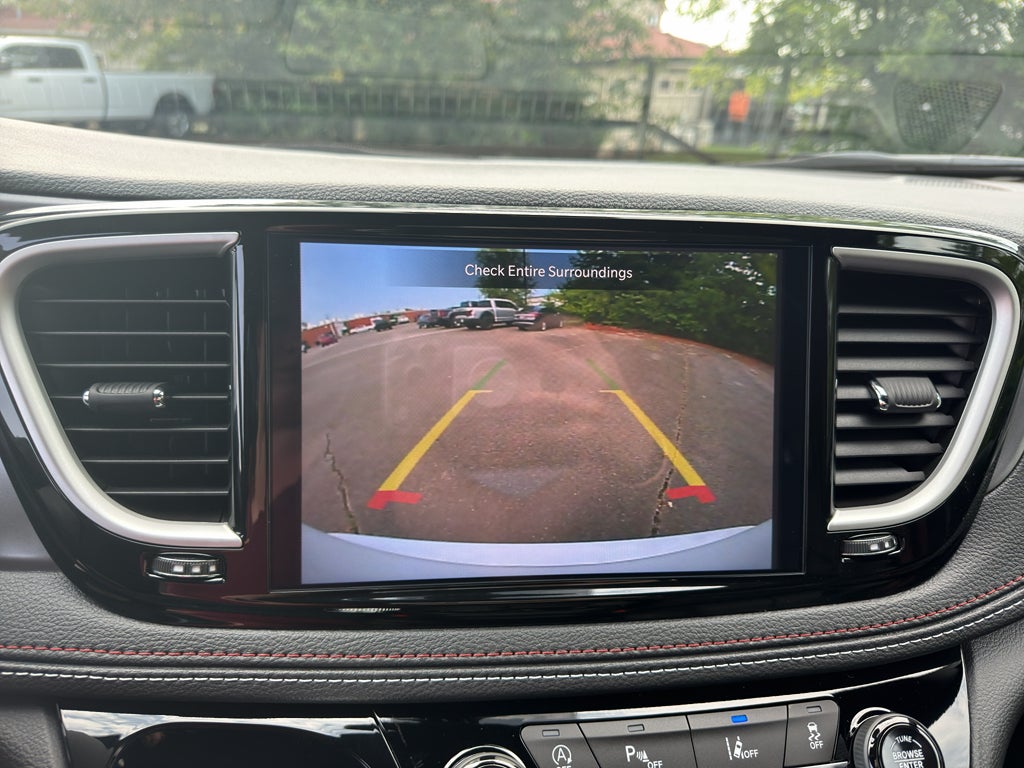 2027 Chrysler Pacifica PACIFICA SELECT