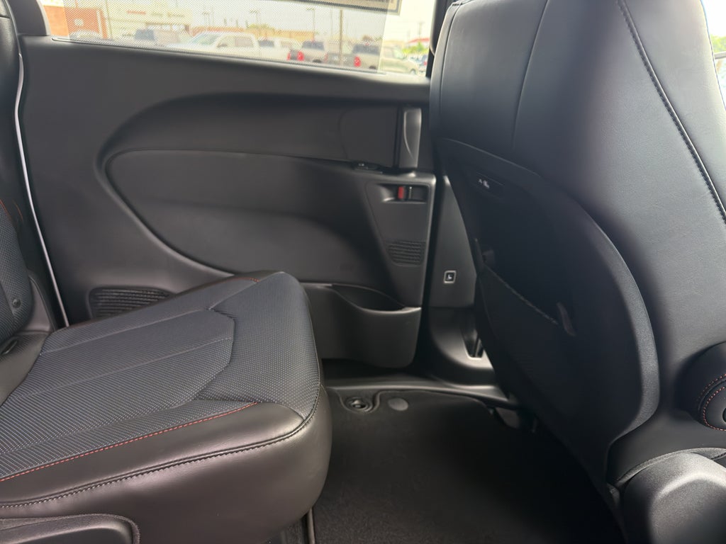2027 Chrysler Pacifica PACIFICA SELECT