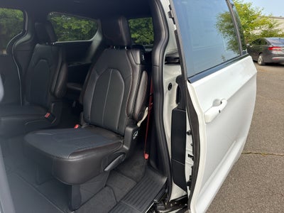 2027 Chrysler Pacifica PACIFICA SELECT
