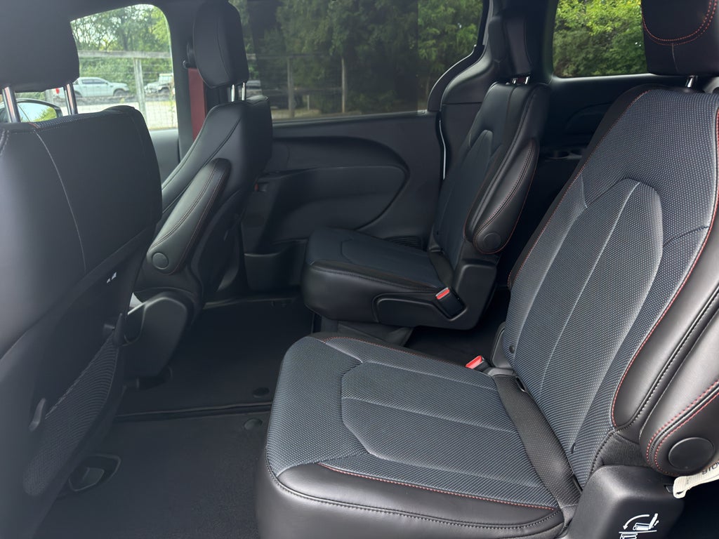 2027 Chrysler Pacifica PACIFICA SELECT