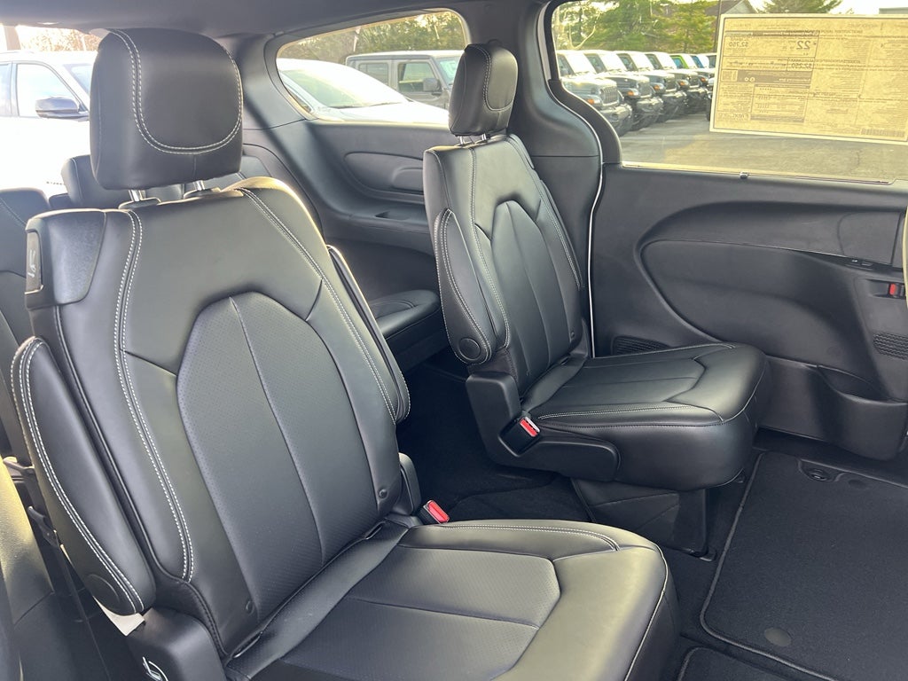 2026 Chrysler Pacifica PACIFICA SELECT