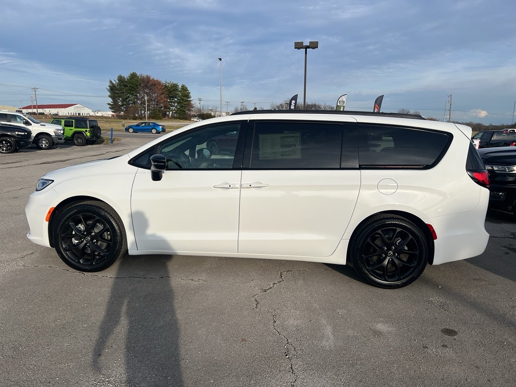 2026 Chrysler Pacifica PACIFICA SELECT