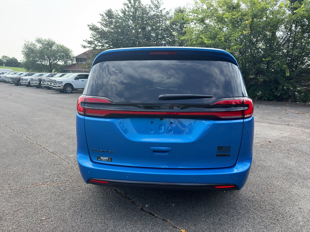 2027 Chrysler Pacifica PACIFICA SELECT
