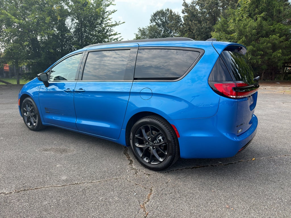 2027 Chrysler Pacifica PACIFICA SELECT