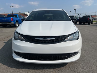 2025 Chrysler Voyager VOYAGER LX