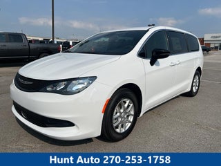 2025 Chrysler Voyager VOYAGER LX