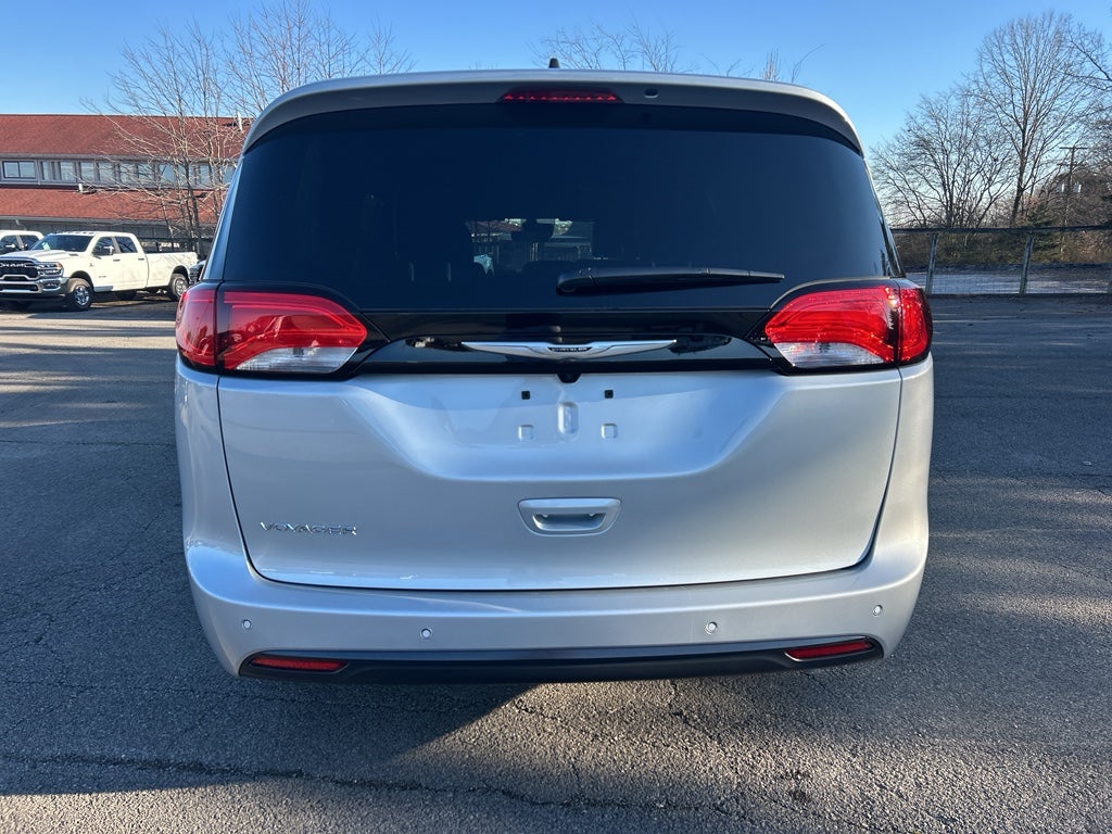 2026 Chrysler Voyager VOYAGER LX