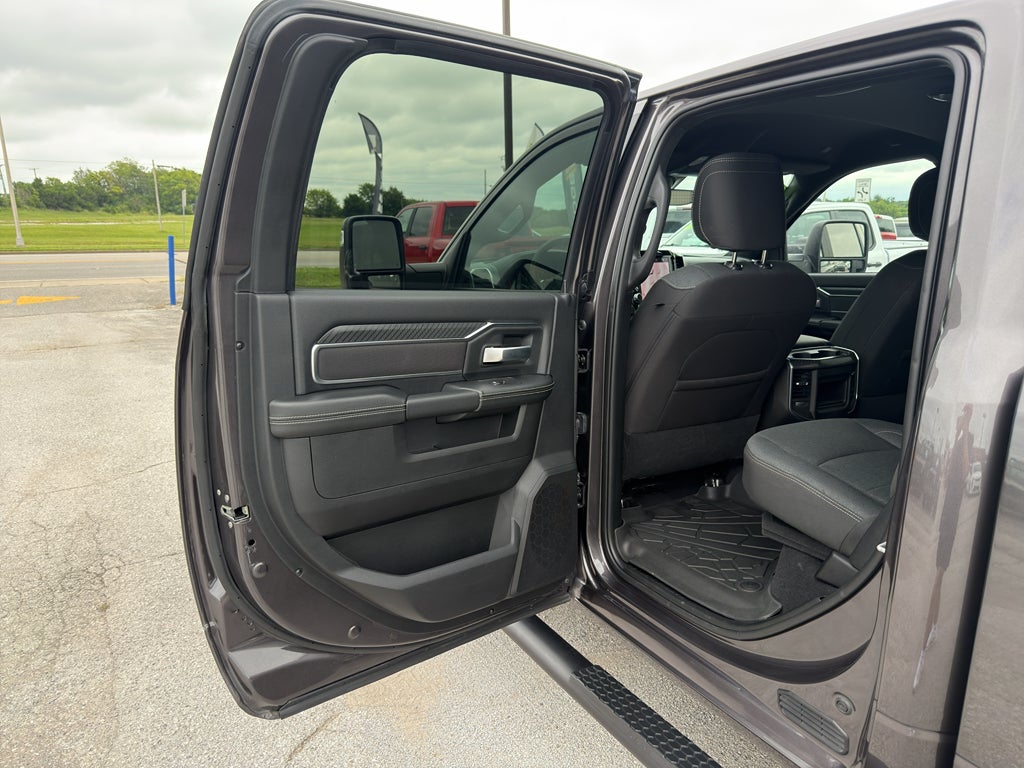 2025 RAM 2500 Big Horn Crew Cab 4x4 6'4' Box