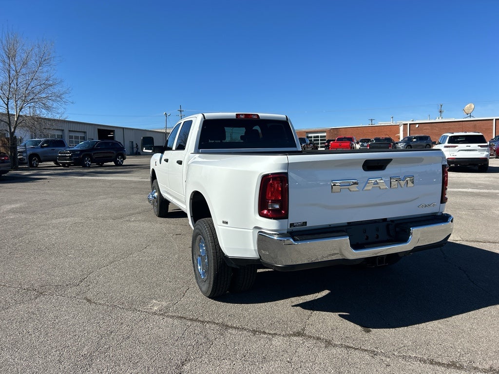 2026 RAM Ram 3500 RAM 3500 TRADESMAN CREW CAB 4X4 8' BOX