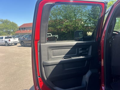 2026 RAM Ram 2500 RAM 2500 BLACK EXPRESS CREW CAB 4X4 6'4' BOX