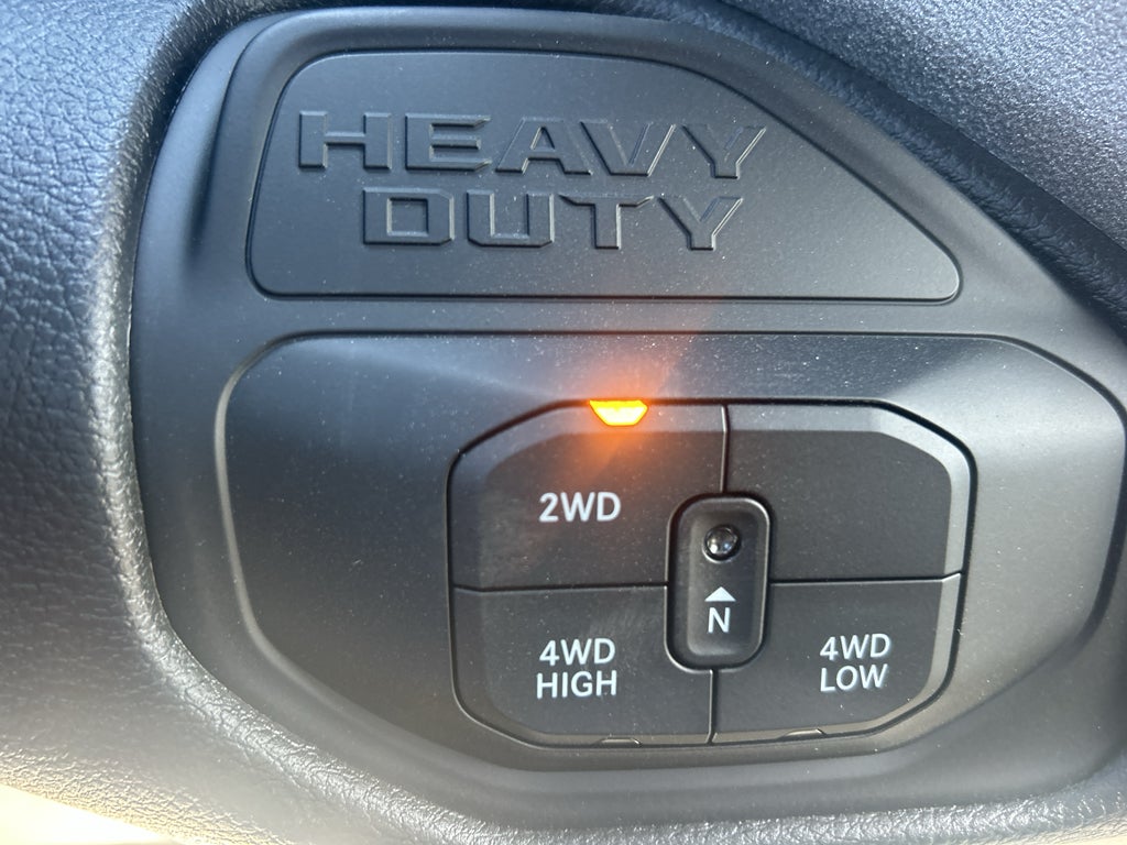 2026 RAM Ram 2500 RAM 2500 BLACK EXPRESS CREW CAB 4X4 6'4' BOX