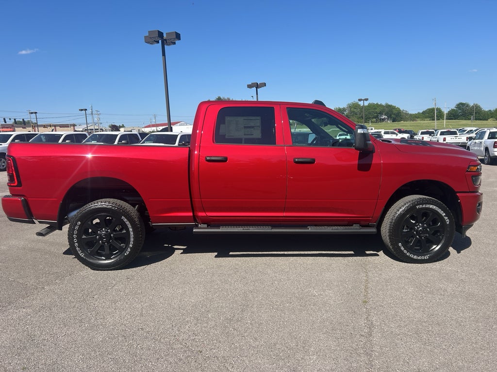 2026 RAM Ram 2500 RAM 2500 BLACK EXPRESS CREW CAB 4X4 6'4' BOX