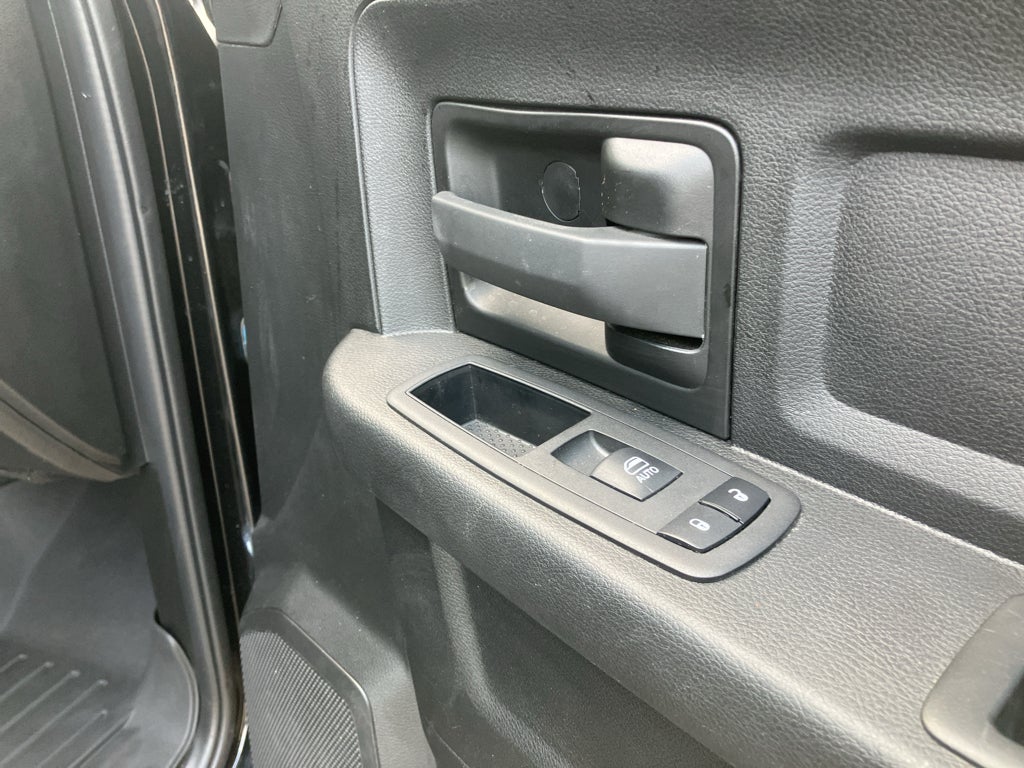 2024 RAM 2500 Tradesman Crew Cab 4x4 6'4' Box