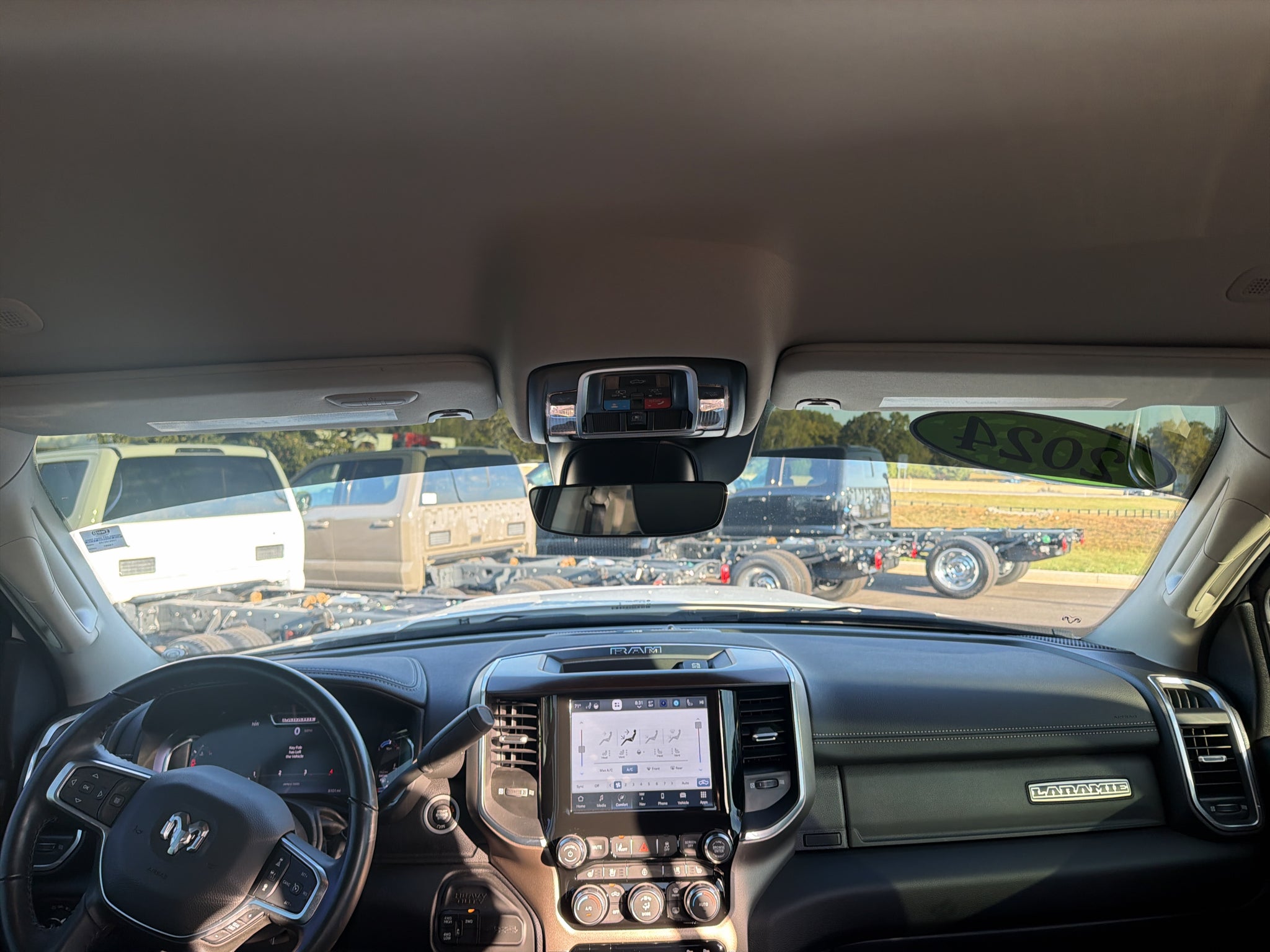 2024 RAM 2500 Laramie Crew Cab 4x4 6'4' Box
