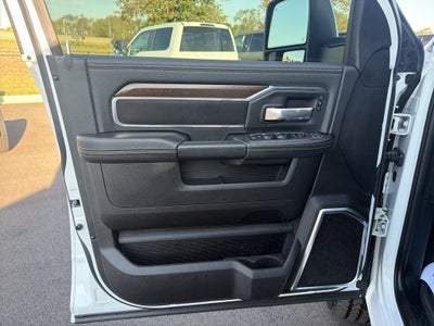 2024 RAM 2500 Laramie Crew Cab 4x4 6'4' Box