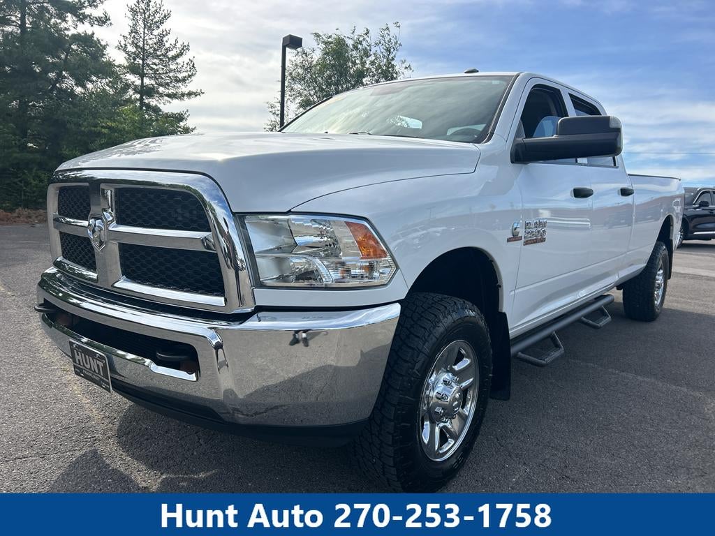 2017 RAM 2500 Tradesman Crew Cab 4x4 8' Box