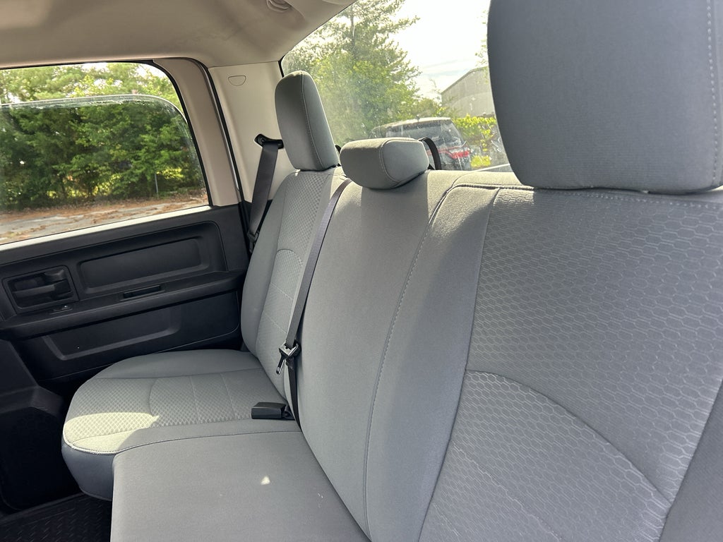 2017 RAM 2500 Tradesman Crew Cab 4x4 8' Box