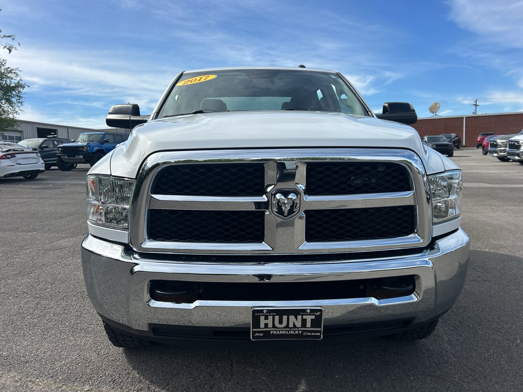 2017 RAM 2500 Tradesman Crew Cab 4x4 8' Box