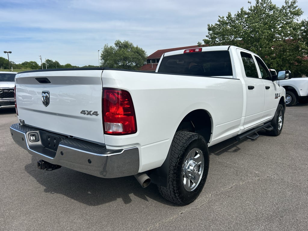 2017 RAM 2500 Tradesman Crew Cab 4x4 8' Box