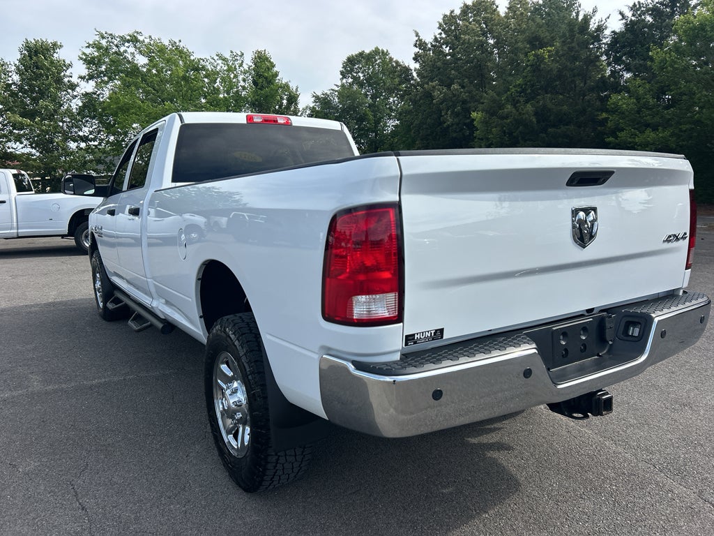 2017 RAM 2500 Tradesman Crew Cab 4x4 8' Box