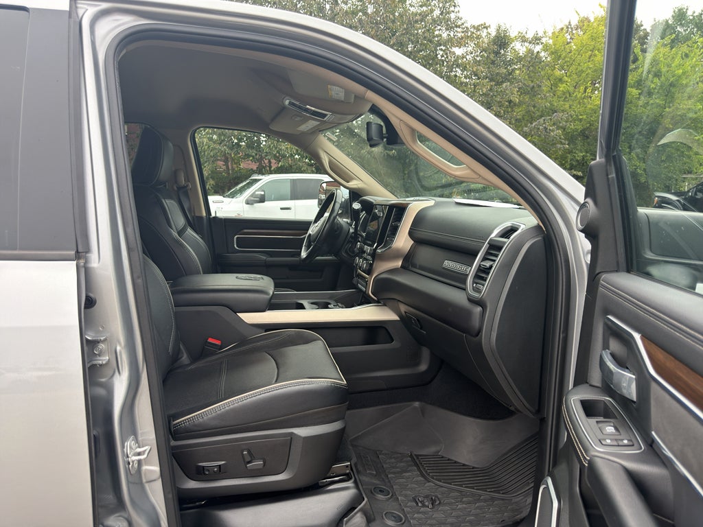 2022 RAM 4500 Chassis Tradesman/SLT/Laramie/Limited